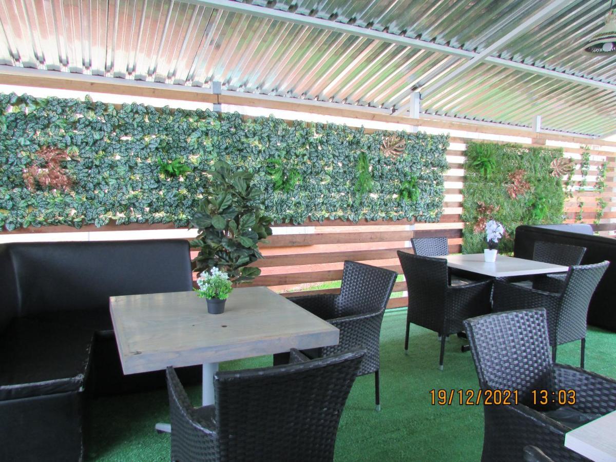 Aloes Lodge Leribe Екстер'єр фото
