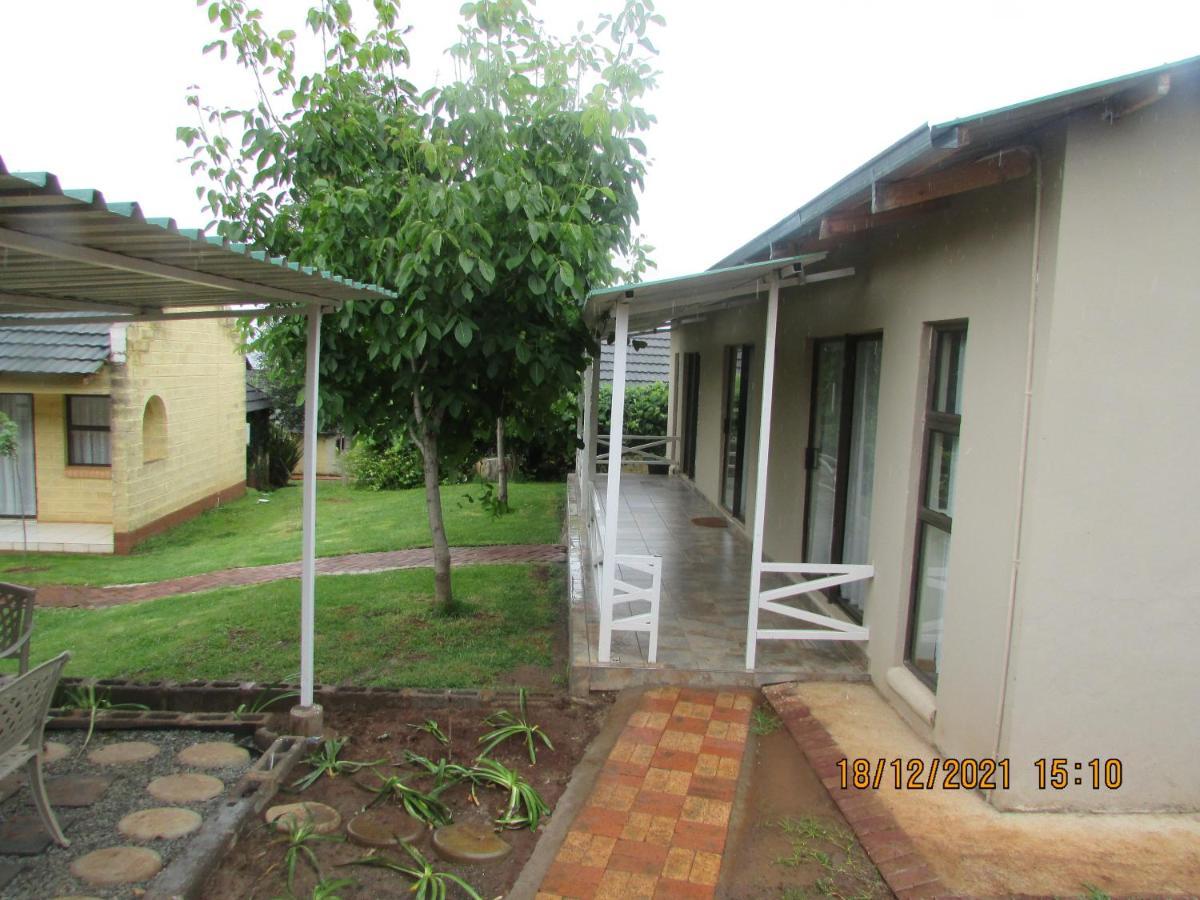 Aloes Lodge Leribe Екстер'єр фото